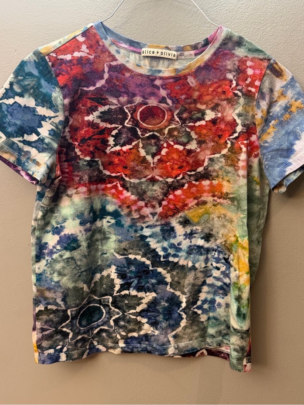 alice + olivia rainbow Tie-Dye Short Sleeve Tee